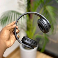 ROCKERZ 450 Best Quality Headphones, Wireless And Connected With iOS & Android