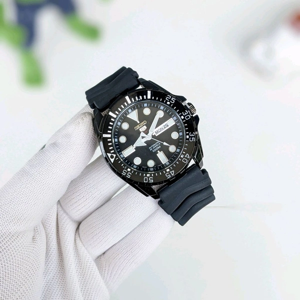 Seik0 Diver Watch Series Premium Collection With High Quality Strap Best Finishing Body & Case - Black