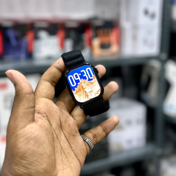 Series 10 Smartwatch Combo With 7 High Quality Straps | Set Your Own Wallpaper And Wireless Charging