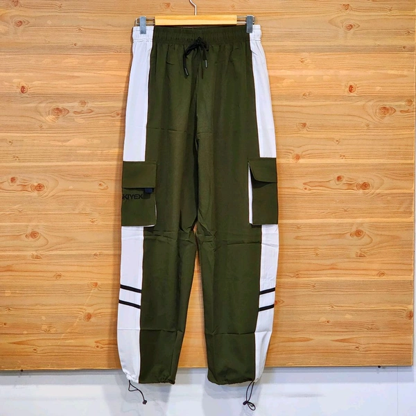 Skiyex Trending cargo pants are a versatile and practical choice for casual wear. - Xl