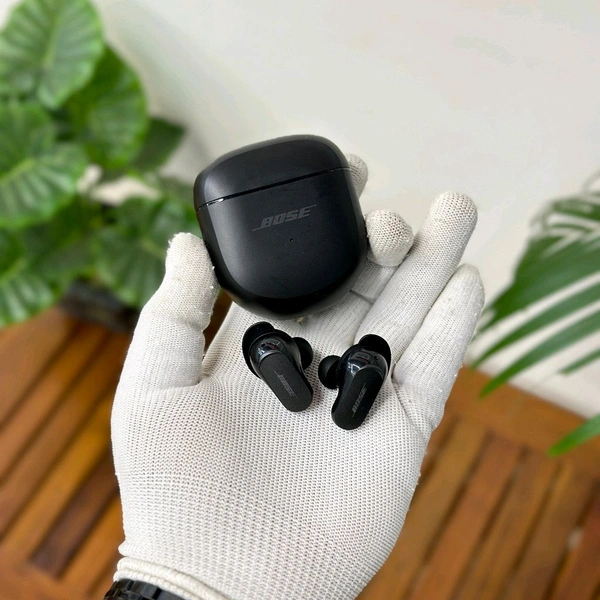 Sound Sports Ultra Imported 1:1 Replica Model, Original Box Packing, High End Quality Model - Black