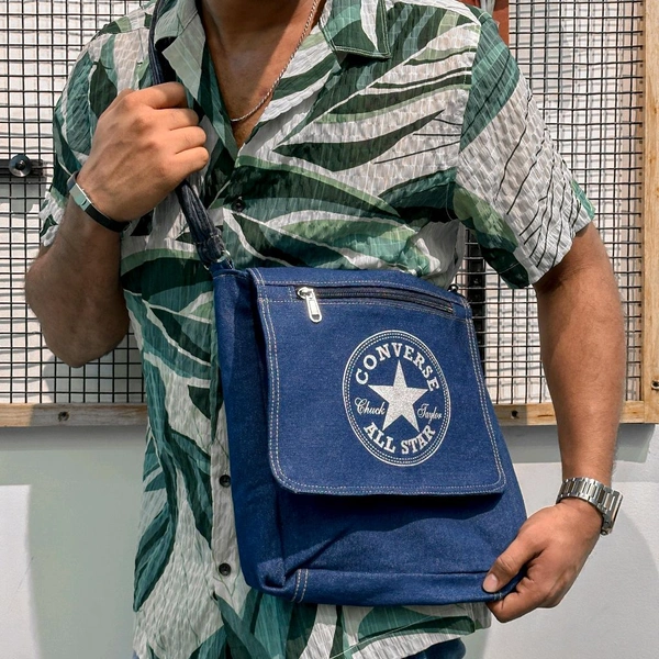 Top Quality Vintage Arts Bag | Ultra Sporty Messenger Sling Bag For Multipurpose Use