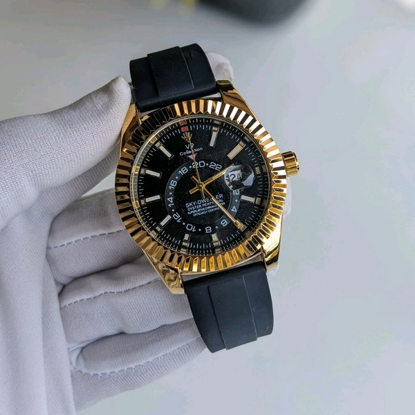 V9 Analog Quartz Movement Watch With High Quality Strap Best finishing Body & Case - Gold