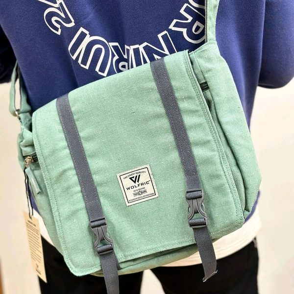 Vintage High-capacity Canvas Slouchy Tote Bag | Ultra Sporty Messenger Sling Bag For Multipurpose Use