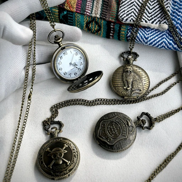 Vintage Premium Pocket Watch Keychain with Key Ring for Car & Bike Keys Gift for Men & Women Metal Pocket Watch Chain