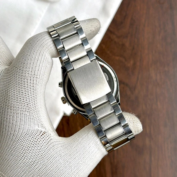 Woo Time Analog Quartz Movement Watch Collection With High Quality Strap Best finishing Body & Case - White