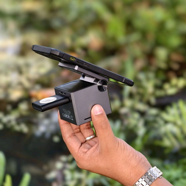 XO 3-in-1 Cube Compatible with MagSafe, 15W Fast Charging Foldable Wireless Charger Station, Compatible with iPhone 15/14/13, Apple Watch 1-8/Ultra, AirPods Pro, Magnetic wireless charger (CX027)