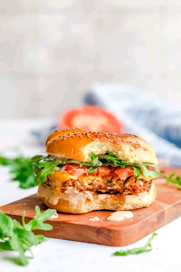 SPICY CHEESE BURGER 
