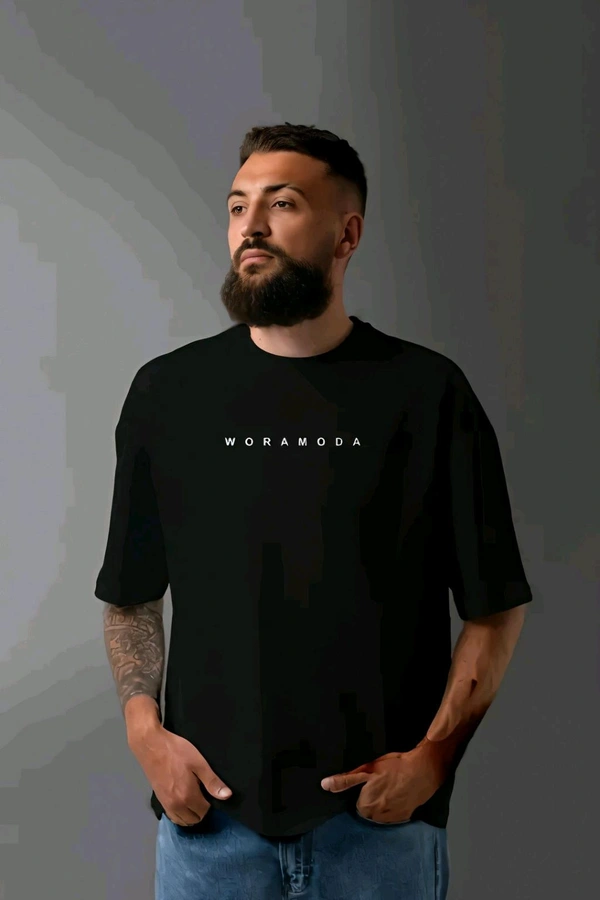 🩵Nocturne Style Tee – Inspired by the enchanting allure of the night, this name conveys a sense of mystery and sophistication, making it an excellent choice for evening outings.
 - Black, M