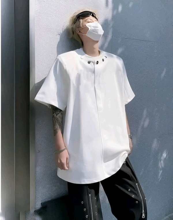 Avant-Garde Urban Statement: The Sculpted Oversized Button-Up Top with Decorative Snap Details, Complemented by Distinctive Cargo Trousers - White, S