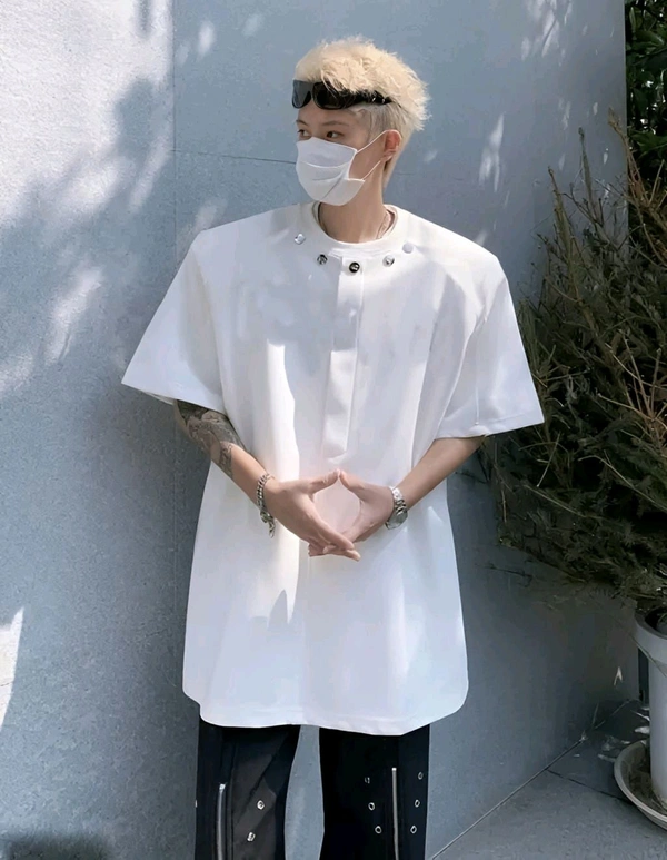 Avant-Garde Urban Statement: The Sculpted Oversized Button-Up Top with Decorative Snap Details, Complemented by Distinctive Cargo Trousers - White, S