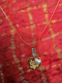 Anti Tarnish Heart Shaped Pearl And Diamond Gold Plated Pandal Set
 - Gold