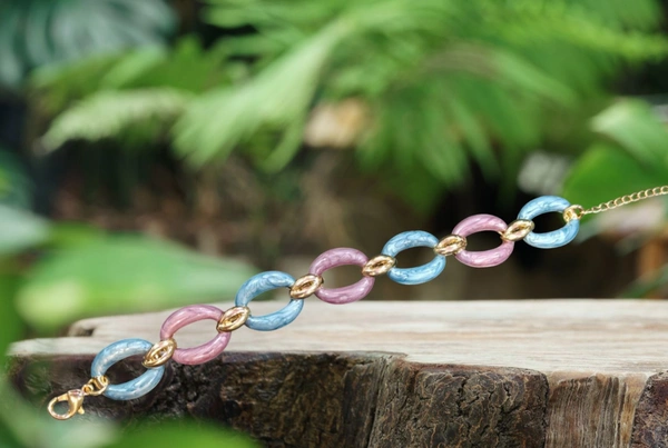 
Colourful And Acrylic Resin Design Breaclet