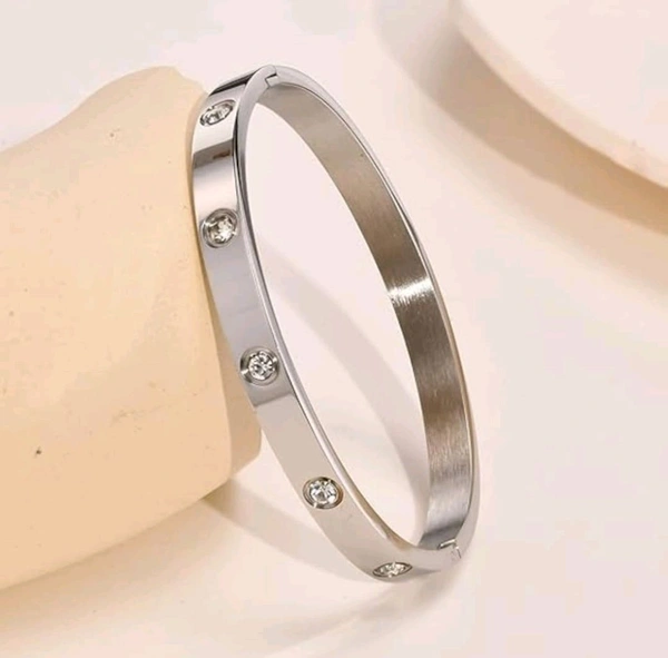 Elegance With Silver Bracelets For Both Men And Women