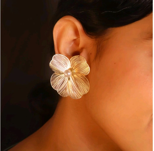 Premium Korean Silver Plated Flower Studs Earring