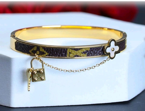  Graceful Unique Lock Key Flat Bracelet & Bangles
