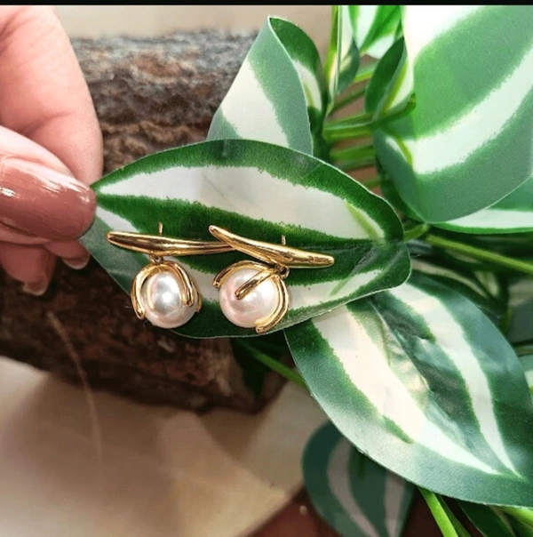 Gold Plated Pearl Earrings 