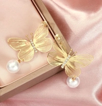 Elegant Buttery Pearl Luxury Gold Earring
