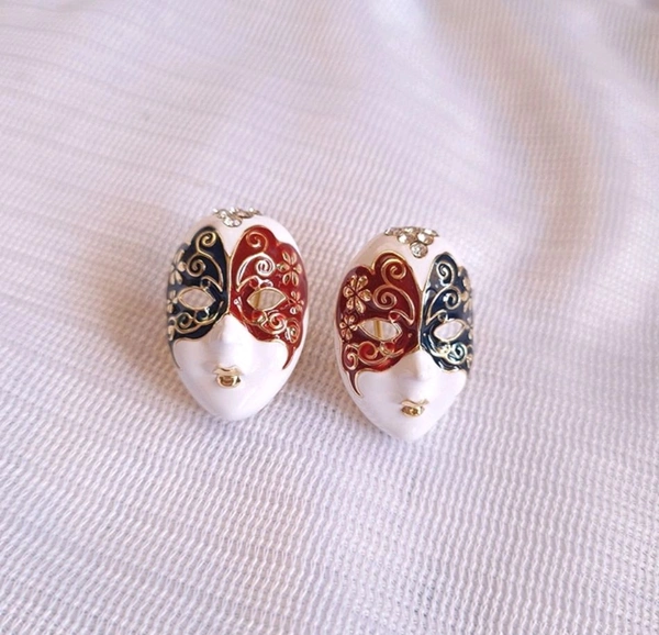 Face Mask Enamel Anti Tarnish Stud Earring