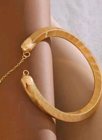 Elegant Gold Plated Thick Chain & Hasli Statement Nacklace - Gold