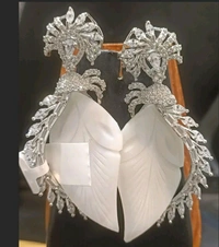 Mother Of Pearl Add Diamond Esque Earings