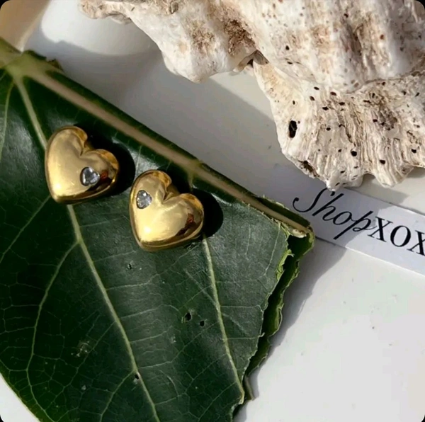 Elegance Love Dots Studs