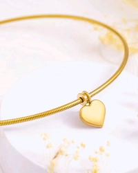 Elegants Anti -tarnish heart charm necklace & hasli