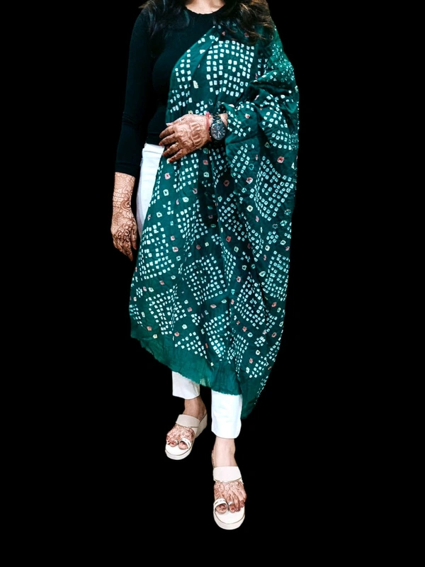 Beautiful Handloom Hand Made Tie And Dye Traditional Pure Cotton Bandhani Dupatta  - bottle green, 2.20