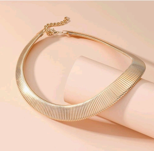 Elegance Anti Tarnish Hasli Necklace  - Gold