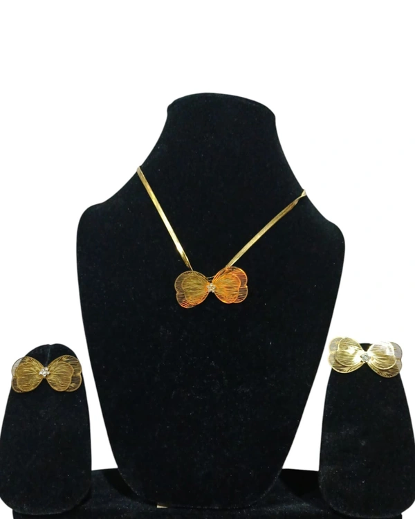 Anti Tarnish Western Half Flower Necklace Set