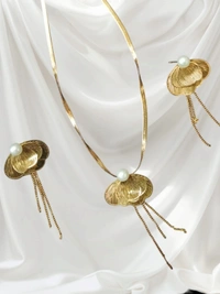 Amti Tarnish Gold Plated Double Layer Half Flower Pearl Neckace  