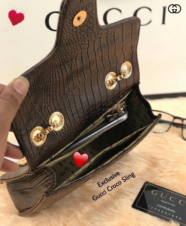 Luxury Croc-Textured Mini Shoulder Bag with Gold Chain – Elegant Statement Piece