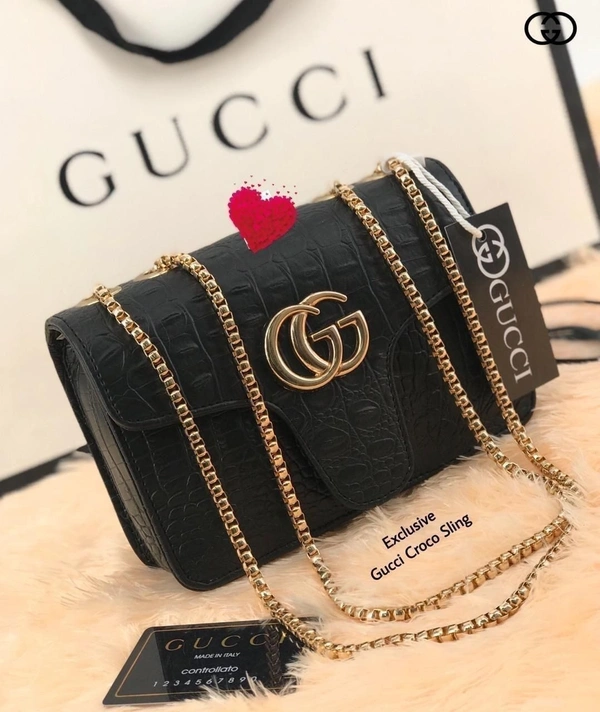 Luxury Croc-Textured Mini Shoulder Bag with Gold Chain – Elegant Statement Piece