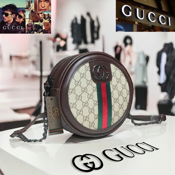 Gucci GG Supreme Round Crossbody Bag