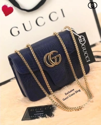 Luxury Croc-Textured Mini Shoulder Bag with Gold Chain – Elegant Statement Piece