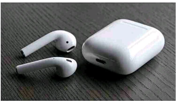 i12 Buds - White