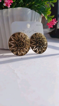 Desinger Earings 