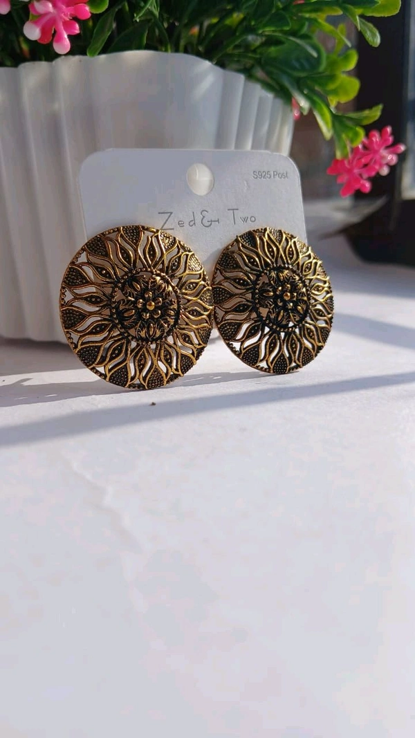 Desinger Earings 