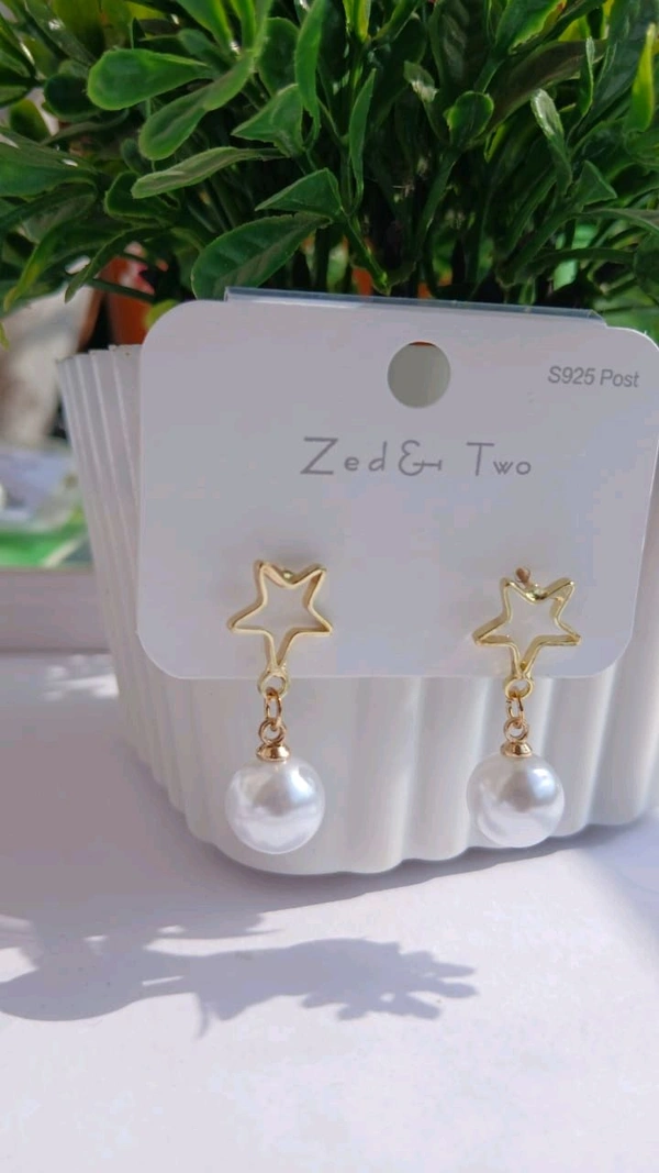 Star Earings 