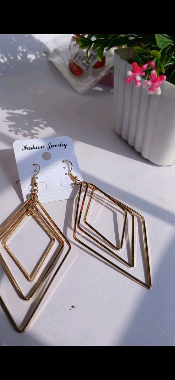 Classy Earings 