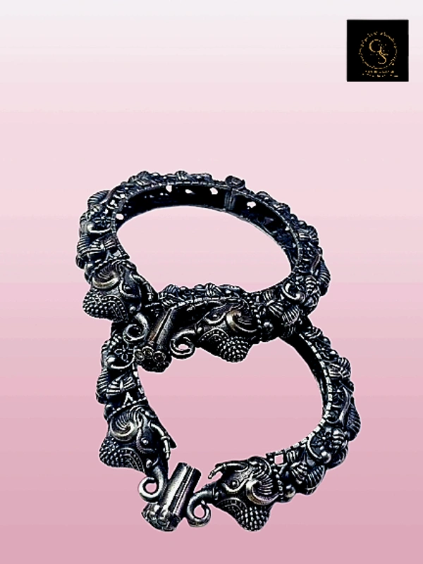 Regal Silver Grace Bangel ( B-0002)