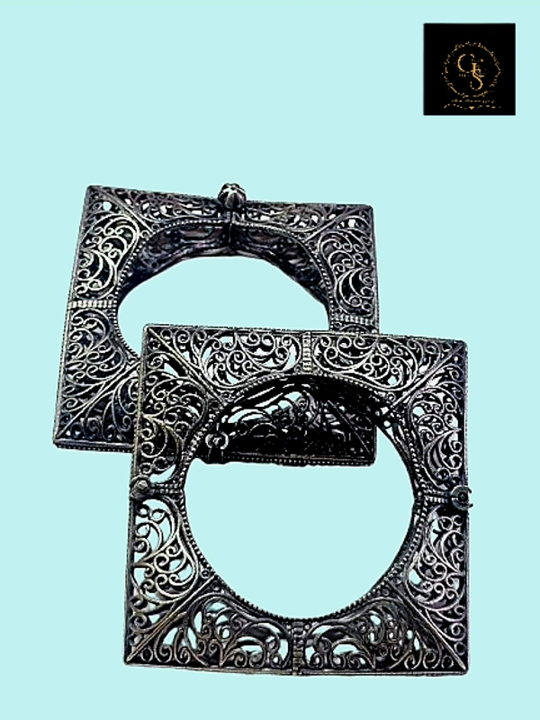 GlimSilk  Regal Filigree Grace (B-0005) - Silver