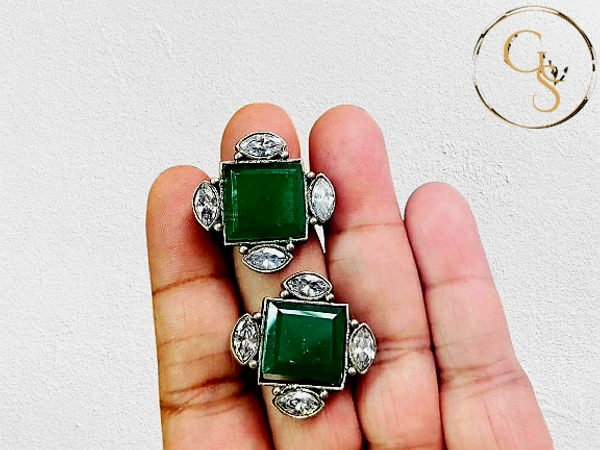 GlimSilk Gemstone Elegance Stud (E-0015B) - Dark Fern