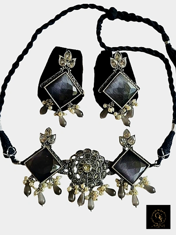 Glimsilk Pearl & Sapphire Harmony Necklace & Set - Black