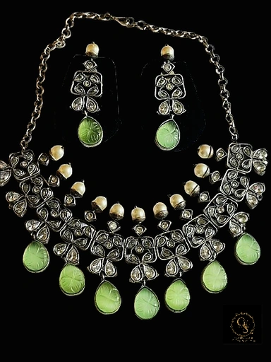 Necklaces & Sets