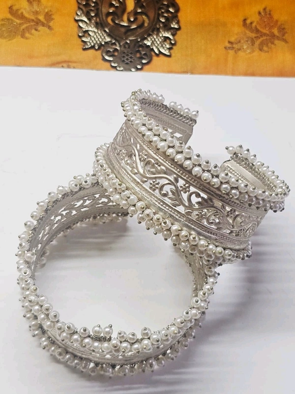  Regal Filigree Grace (B-0005)