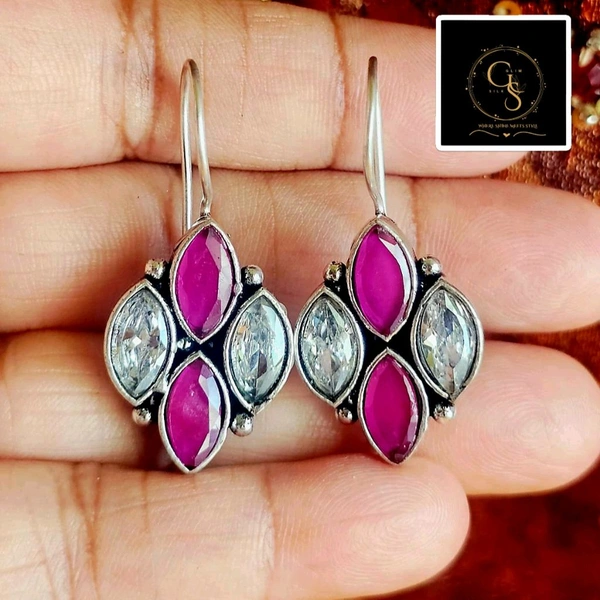 GlimSilk Marquise Muse Hooks - Magenta / Fuchsia, Free