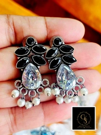 GlimSilk Crimson Teardrop Bloom - Silver, Free