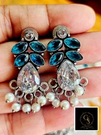 GlimSilk Crimson Teardrop Bloom - Silver, Free