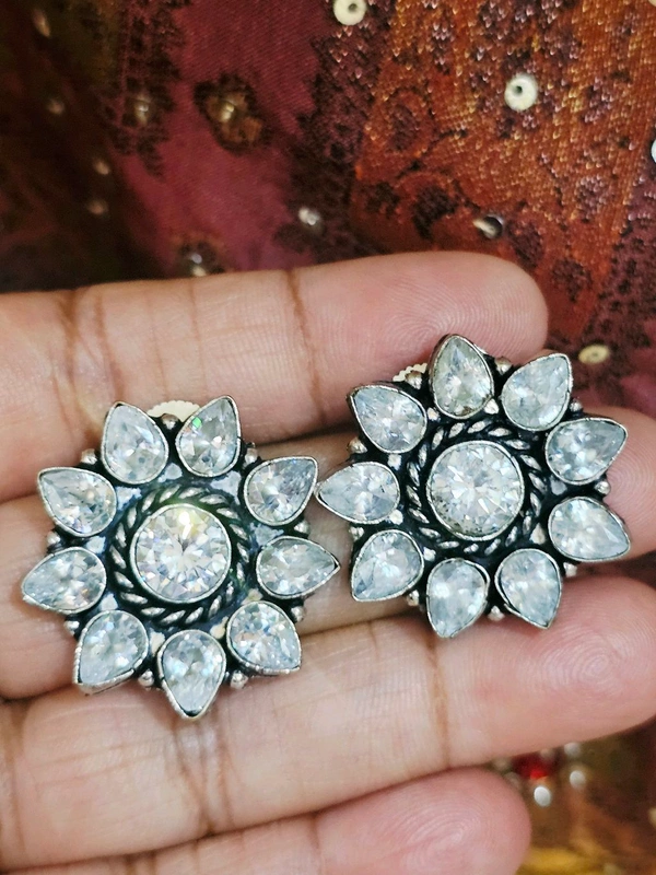 GlimSilk  Bloom Earring  - White, Free Size